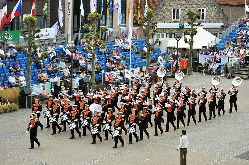 Maandag__20100524_084.JPG - Showkorps Wilhelmina Sleeuwijk uit Nederland