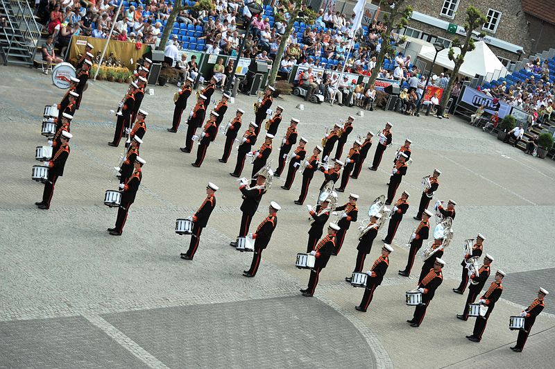 Maandag__20100524_200.JPG - Showkorps Wilhelmina Sleeuwijk uit Nederland