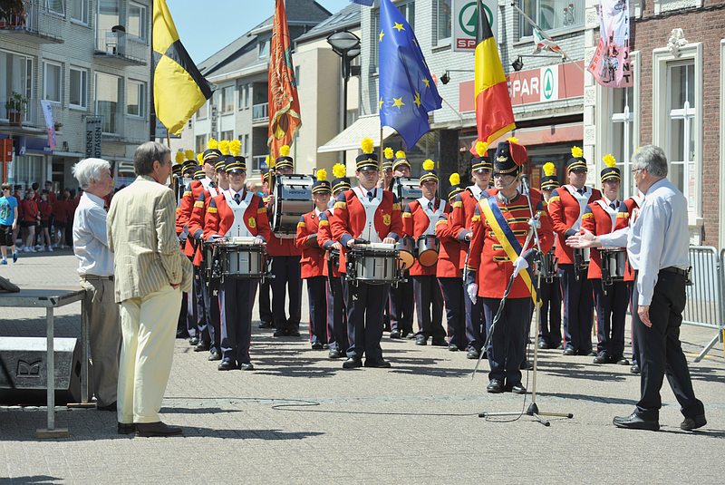 Zondag__20100523_0072.JPG - Drumfanfare Almere uit Nederland