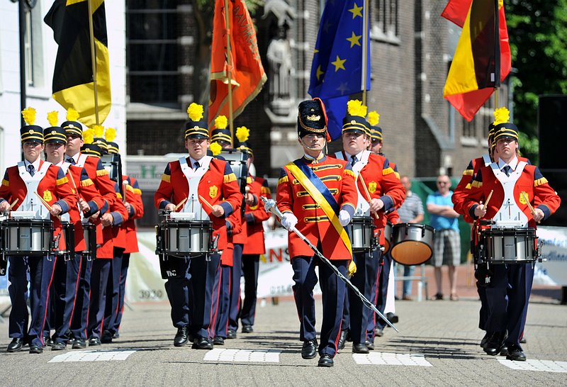 Zondag__20100523_0084.JPG - Drumfanfare Almere uit Nederland