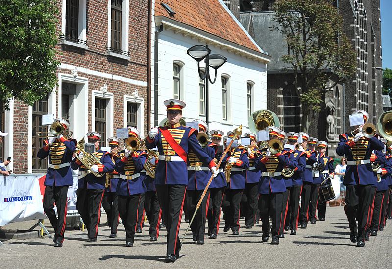 Zondag__20100523_0130.JPG - Marchingband ATM uit Amsterdam Nederland