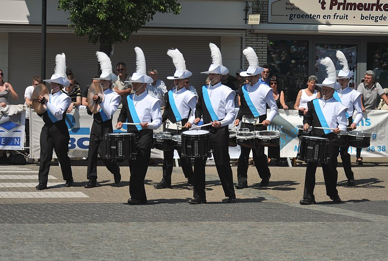 Zondag__20100523_0172.JPG - Cadence Drumline uit Kaulille Belgie