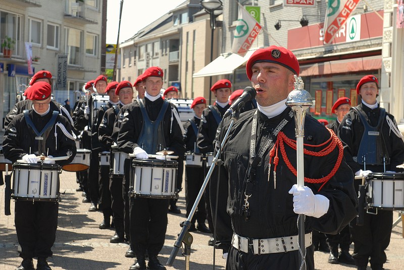 Zondag__20100523_0194.JPG - Showkorps El Fuerte uit Koksijde Belgie