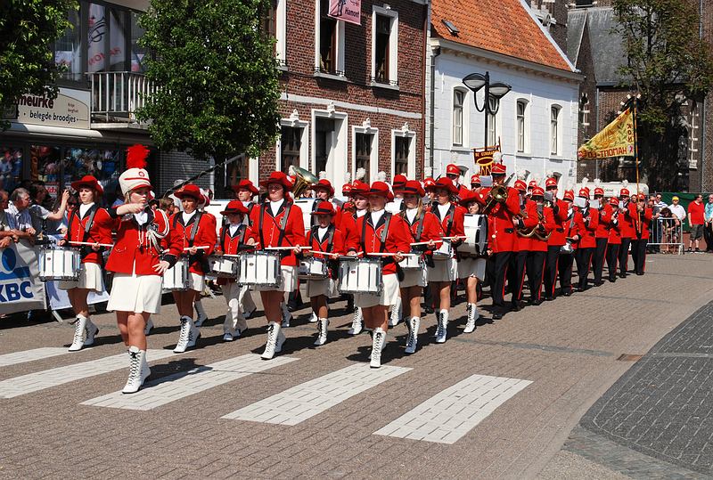 Zondag__20100523_0334.JPG - Koninklijke Fanfare en Drumband De Eendracht uit Hamont-Lo Belgie