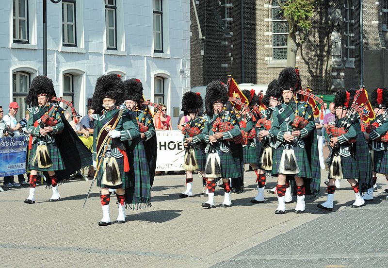 Zondag__20100523_0440.JPG - Red Hackle Pipe Band uit Antwerpen Belgie