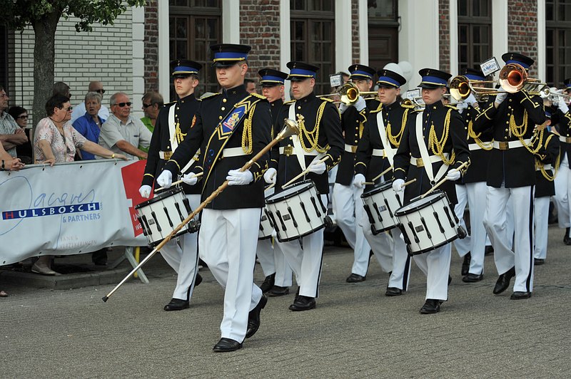 Zondag__20100523_0453.JPG - Show- & Marchingband Amigo uit Leiden Nederland