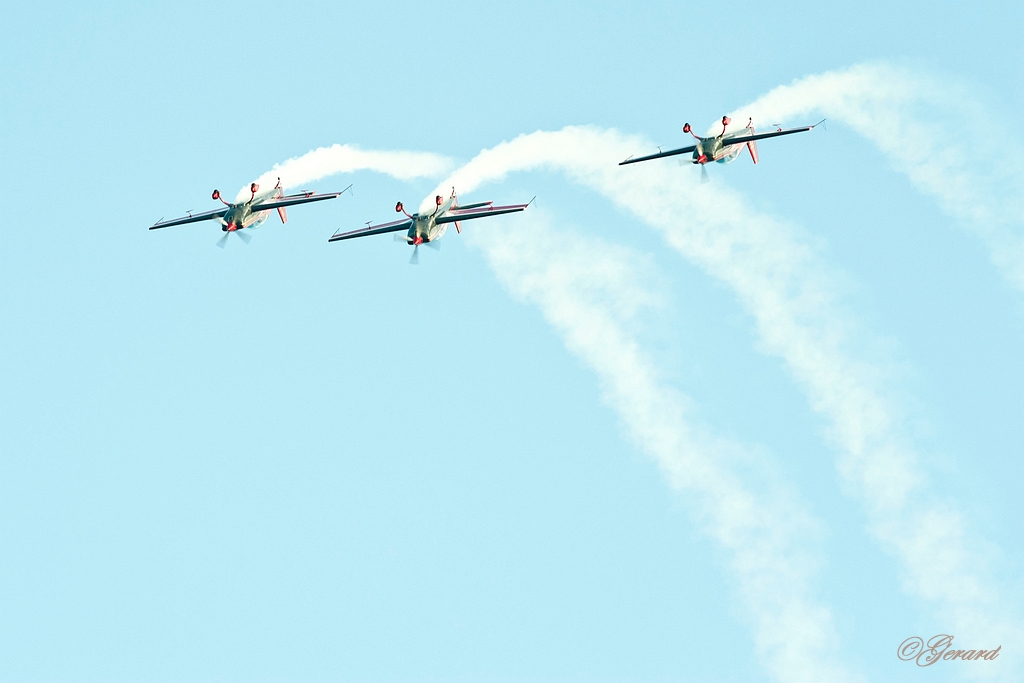 20120914_0185.JPG - Royal Jordanian Falcons Extra 300L.