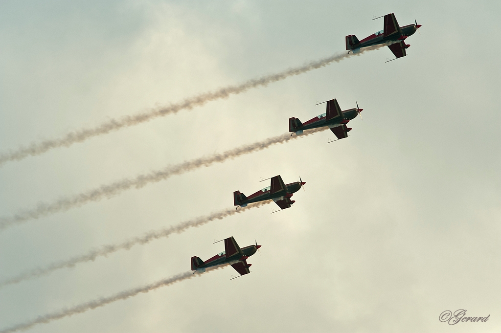 20120914_0204.JPG - Royal Jordanian Falcons Extra 300L.