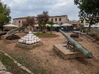 20221026-0153  Backyard Venetian Palace old city Famagusta. : Famagusta, Noord Cyprus, Old city Famagusta, Plaatsen