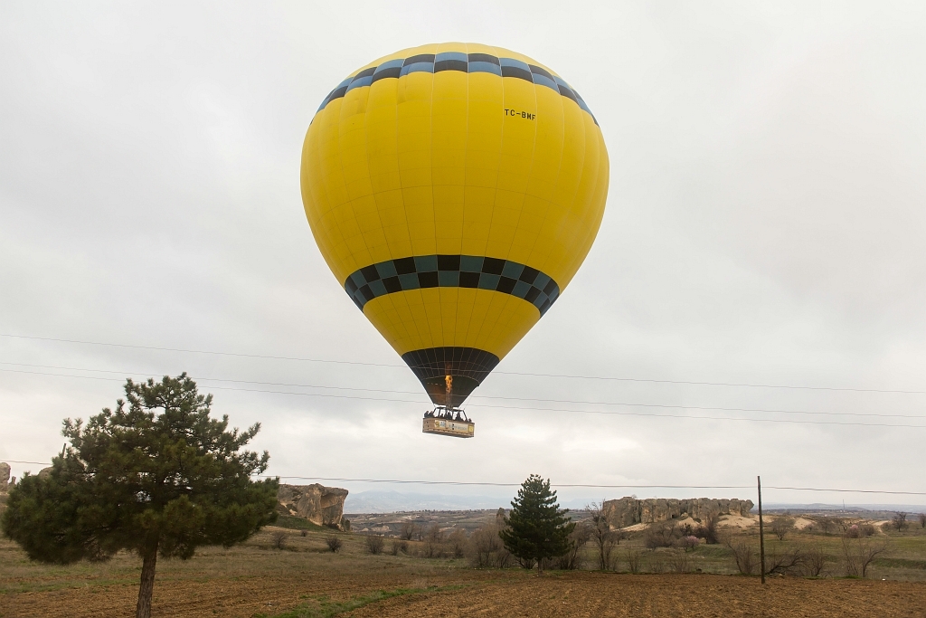 20150317_0394.JPG - Ja, ja, morgenvroeg ook de ballonvaart doen